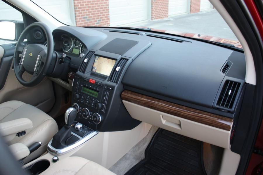  Land Rover LR2 HSE 2009 года  (фото 42 из 54)